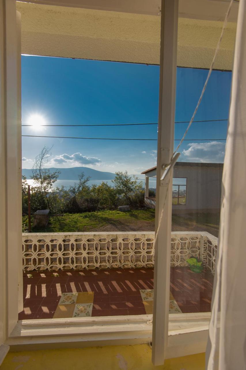 Holiday Home Nives Tivat Exterior photo